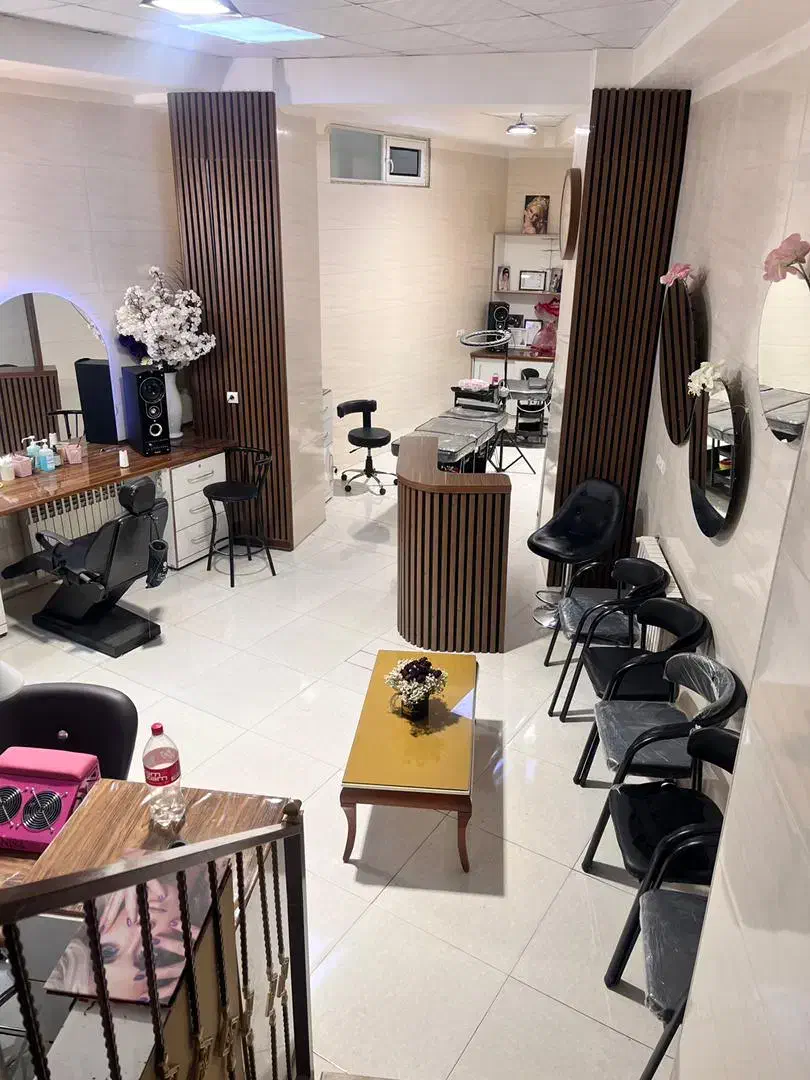 فروش و تهاتر سالن آرایشی بر خیابان رضانژادجنوبی|فروش دفتر کار، اتاق اداری، مطب|تبریز, |دیوار