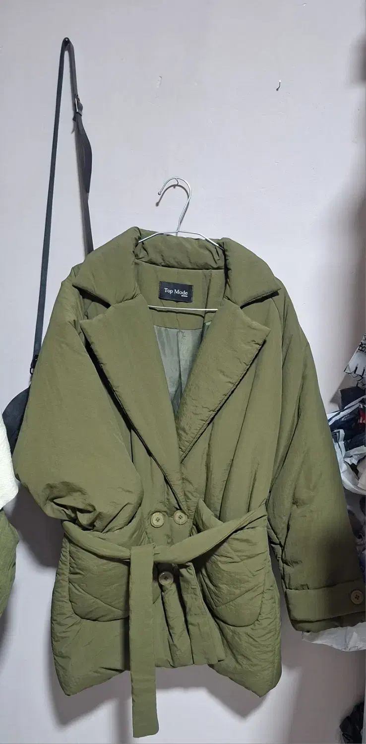 پالتو بارونی پشم و شیشه کاملا نو استردار گرم و نرم|لباس|مبارکه, |دیوار