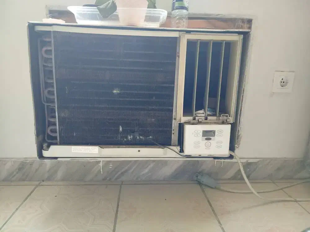 کولر پنجره ای بخاطر نبود قابش زیر قیمت|کولر گازی و فن‌کوئل|بابل, |دیوار