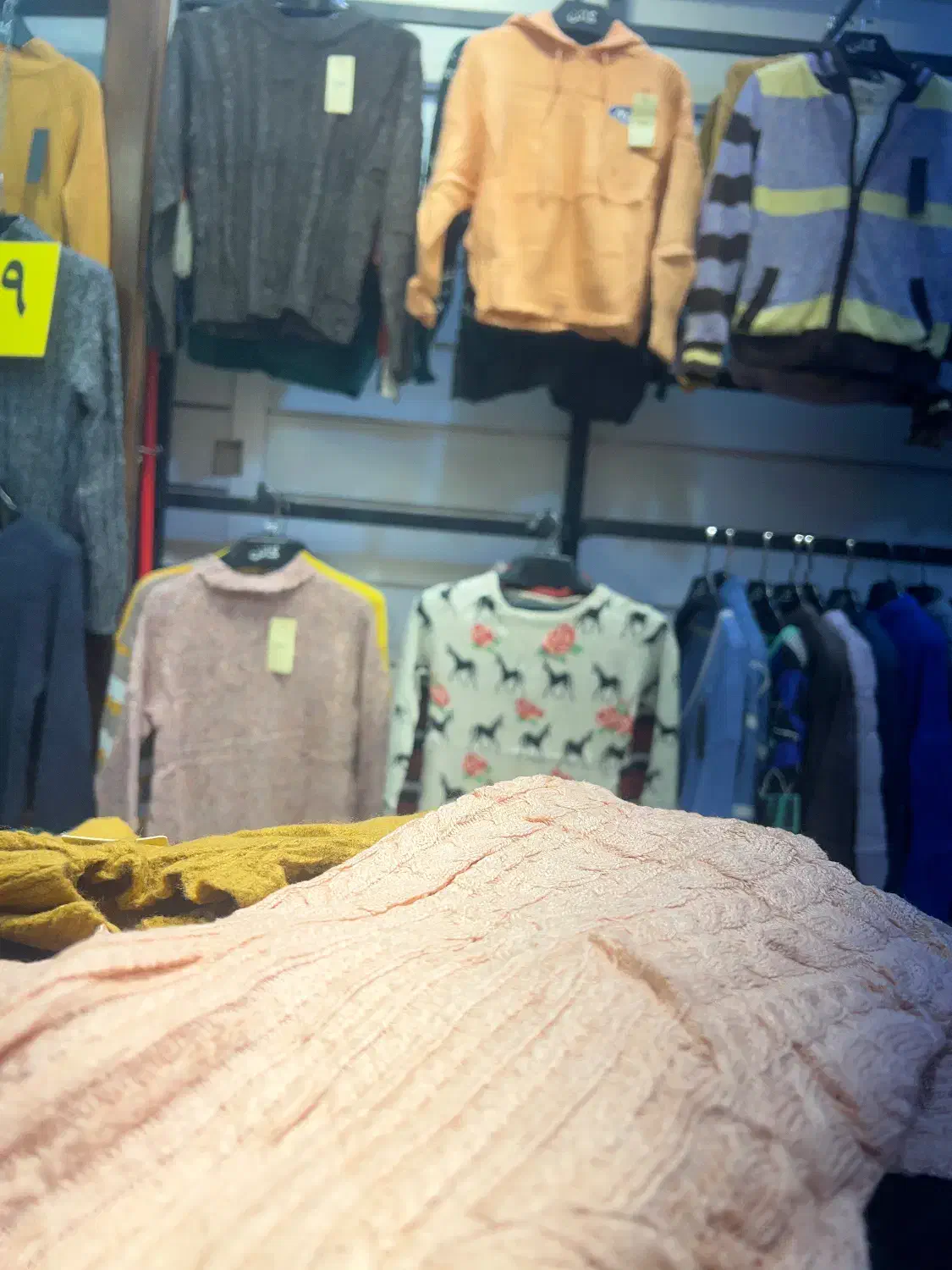 فروشنده|استخدام خدمات فروشگاه و رستوران|کیش, |دیوار