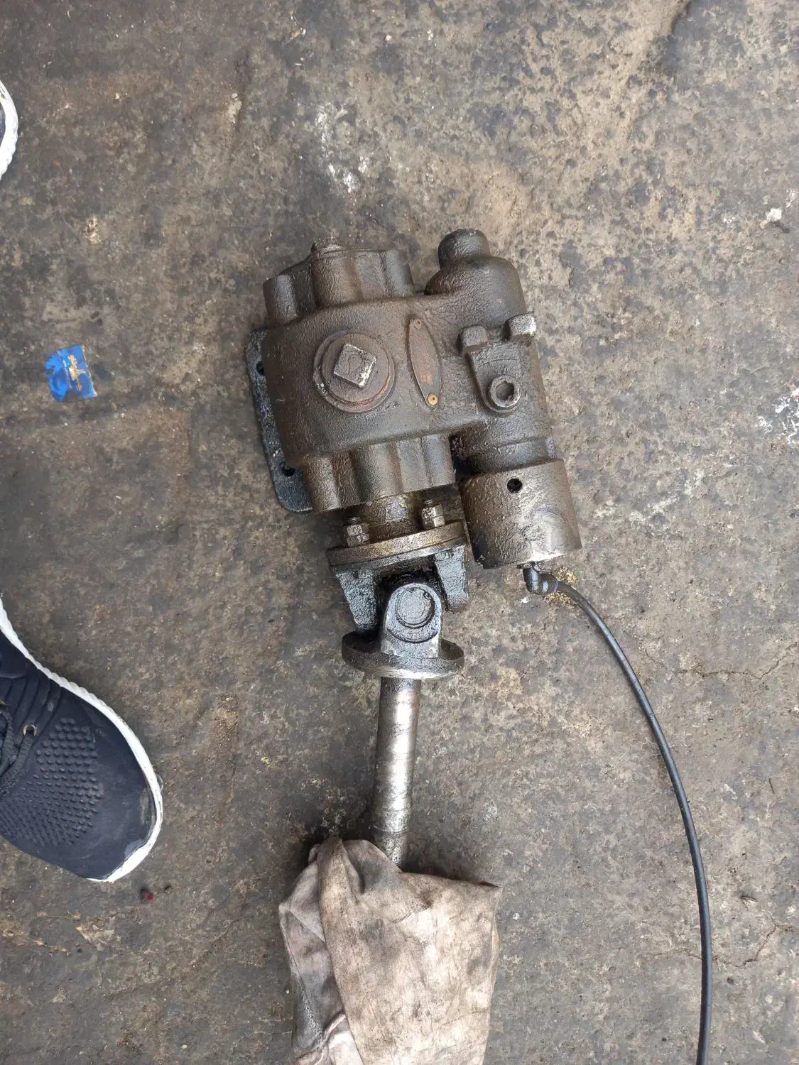 بغل گیربکس هایوندا ۶تن|ماشینآلات صنعتی|اهواز, شهرک رزمندگان|دیوار