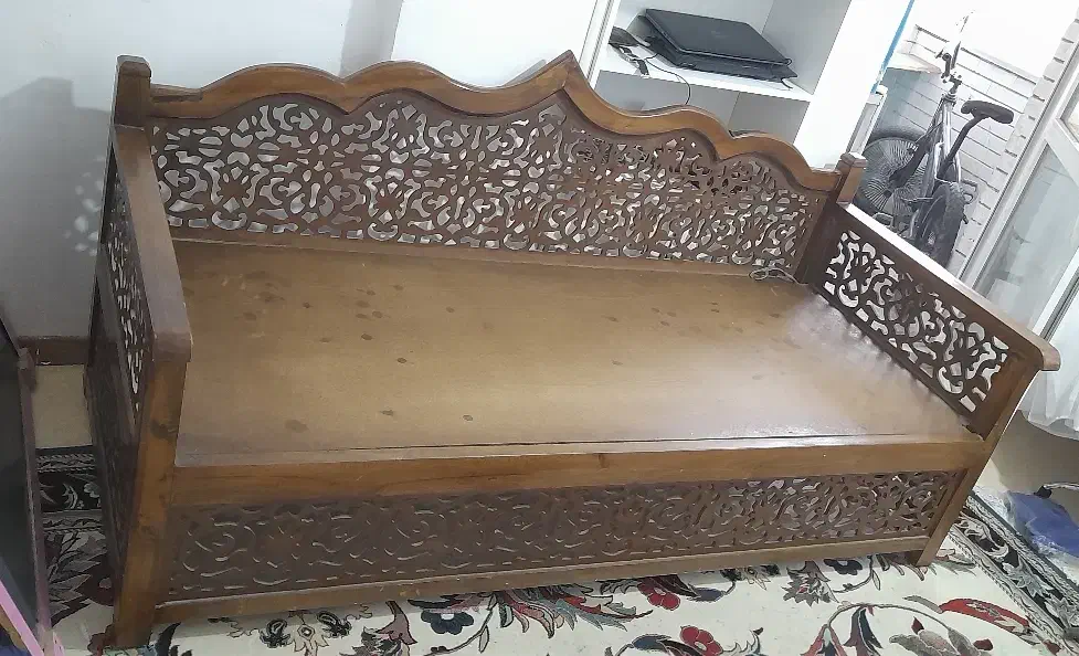 تخت باغی چوب گردو|صندلی و نیمکت|فولادشهر, مسکن مهر فولادشهر|دیوار
