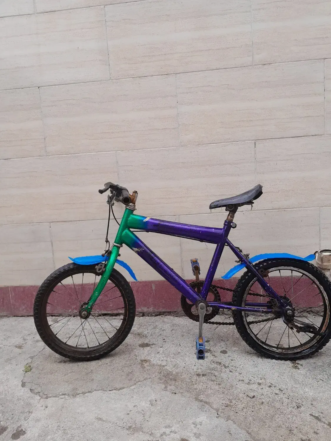 دوچرخه ۱۶|دوچرخه، اسکیت، اسکوتر|قدس, شهر‌قدس|دیوار