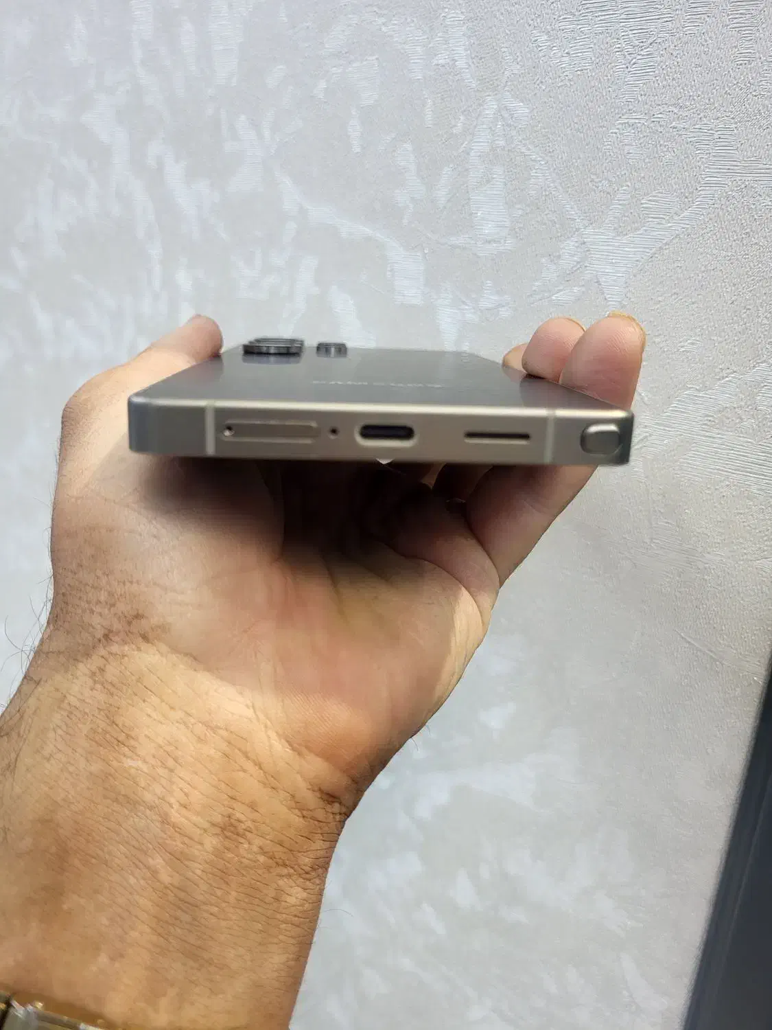 s24 اولترا ۱ماه کار ۱۲۹تومن بدون پیش فقط با چک ببر|موبایل|اصفهان, گلزار|دیوار