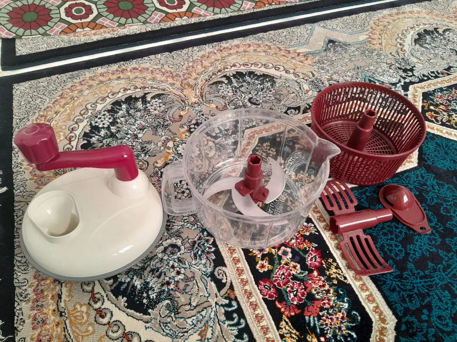 خردکن وآبمیوه گیر دستی و خردکن نایسر دایسر جنس خوب|خردکن، آسیاب، غذاساز|بهارستان, |دیوار