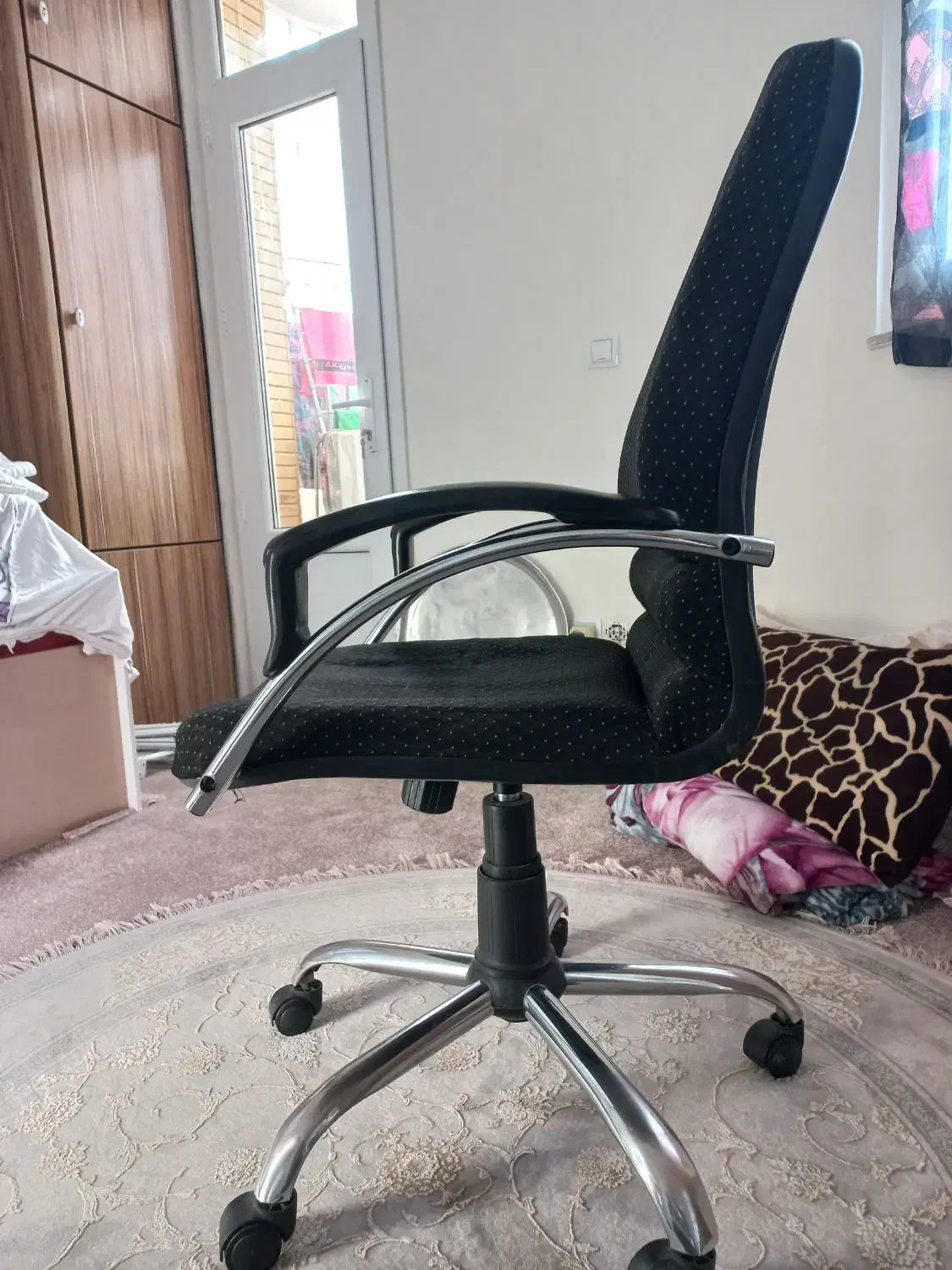 صندلی چرخ دار اداری|صندلی و نیمکت|همدان, |دیوار