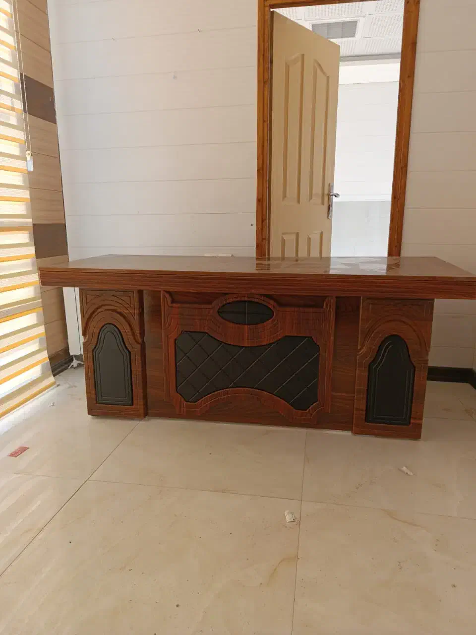 میز و صندلی|دفتر کار|سرپل ذهاب, |دیوار