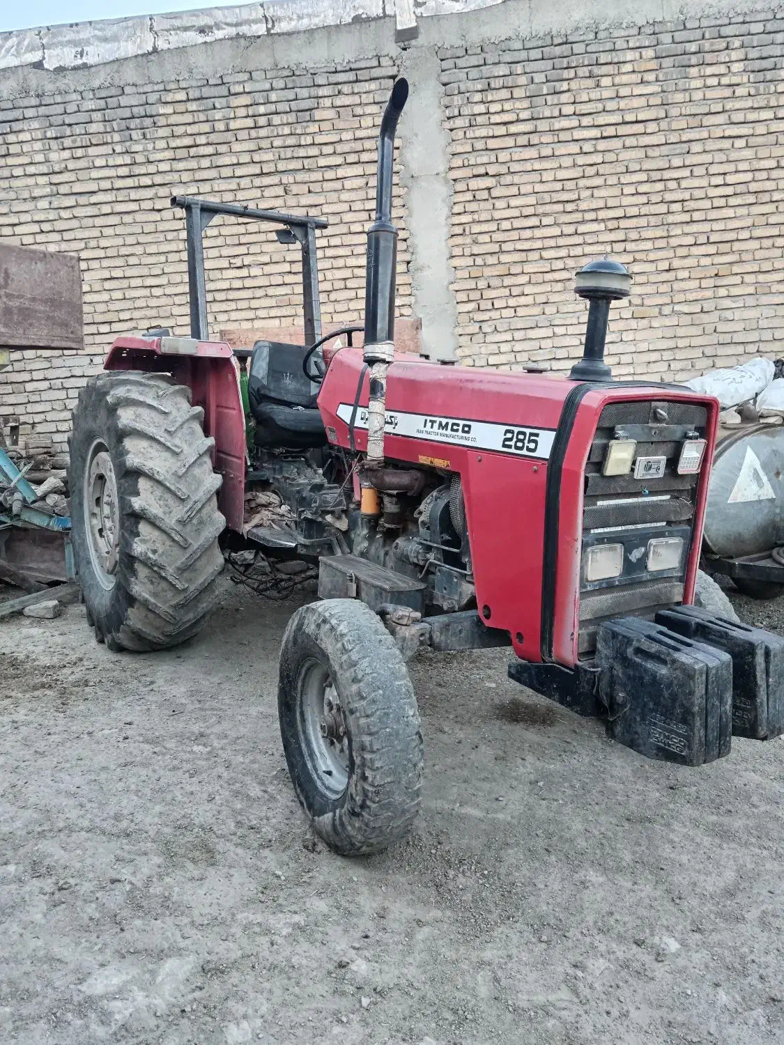 تراکتور ۲۸۵مدل ۸۹|خودرو سنگین|کامیاران, |دیوار