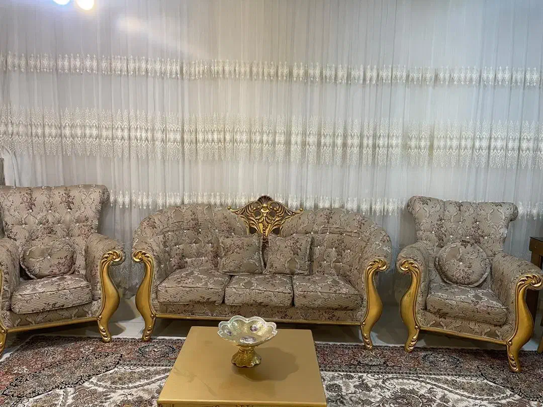 راحتی سلطنتی زیبا|مبلمان خانگی و میز عسلی|کرمانشاه, |دیوار