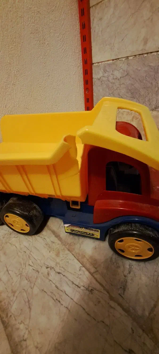 کامیون بازی|اسباب‌بازی بچه|تهران, امامت|دیوار