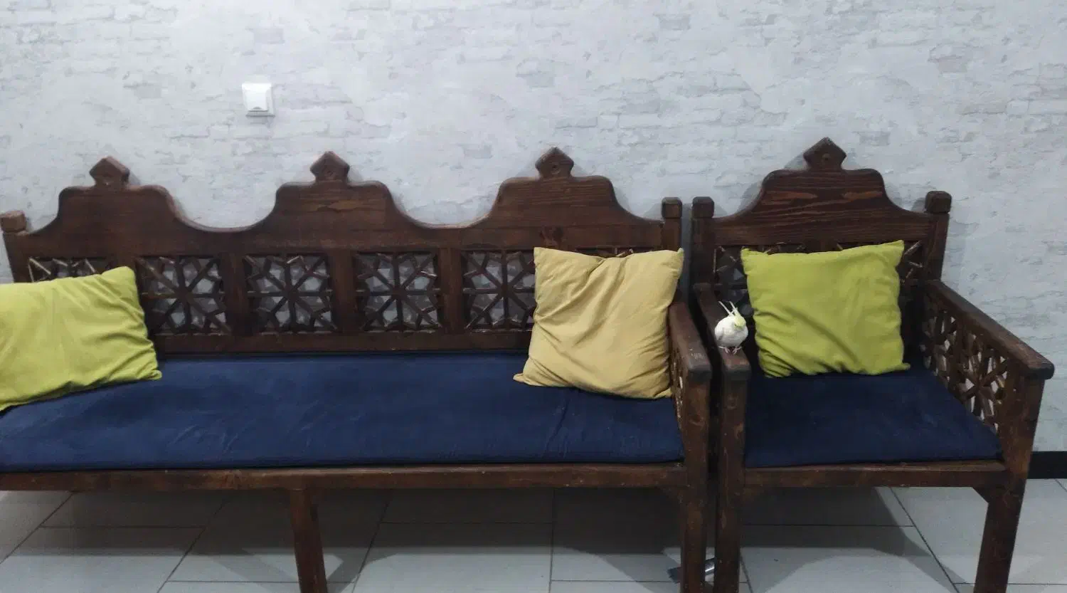 تخت سنتی|مبلمان خانگی و میز عسلی|شیراز, آزادگان|دیوار