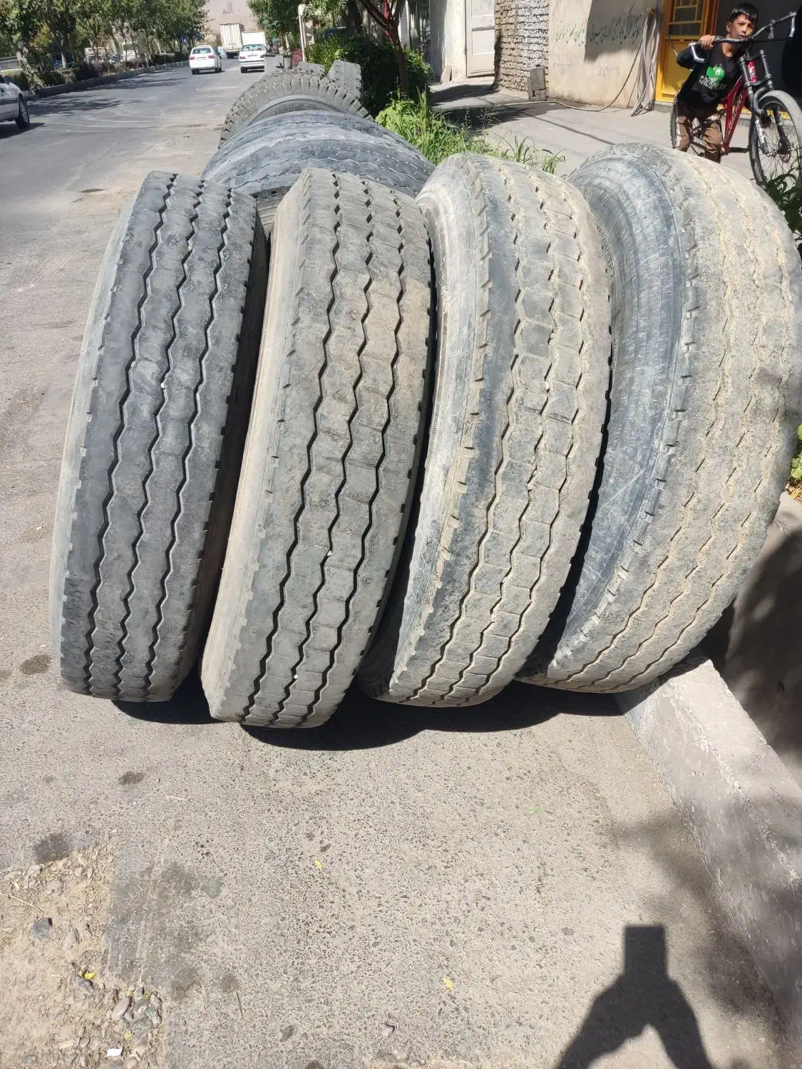 لاستیک سیمی 24|قطعات یدکی و لوازم جانبی|مبارکه, |دیوار