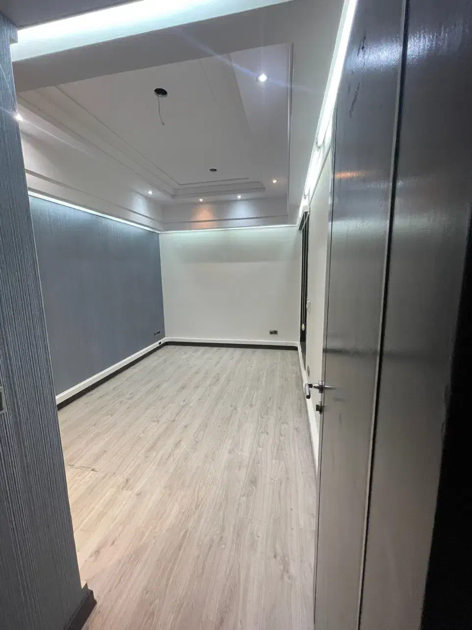 اجاره اداری بر کامرانیه ۱۳۰ متر ۲ اتاق|اجارهٔ دفتر کار، اتاق اداری، مطب|تهران, کامرانیه|دیوار