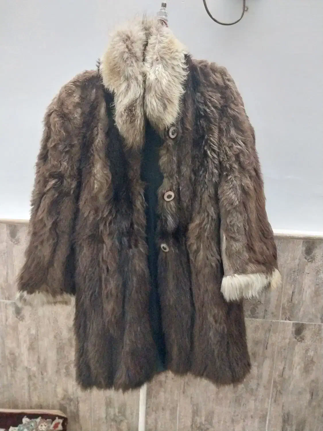 لباس زمستان|لباس|ری, شهرک نظامی|دیوار