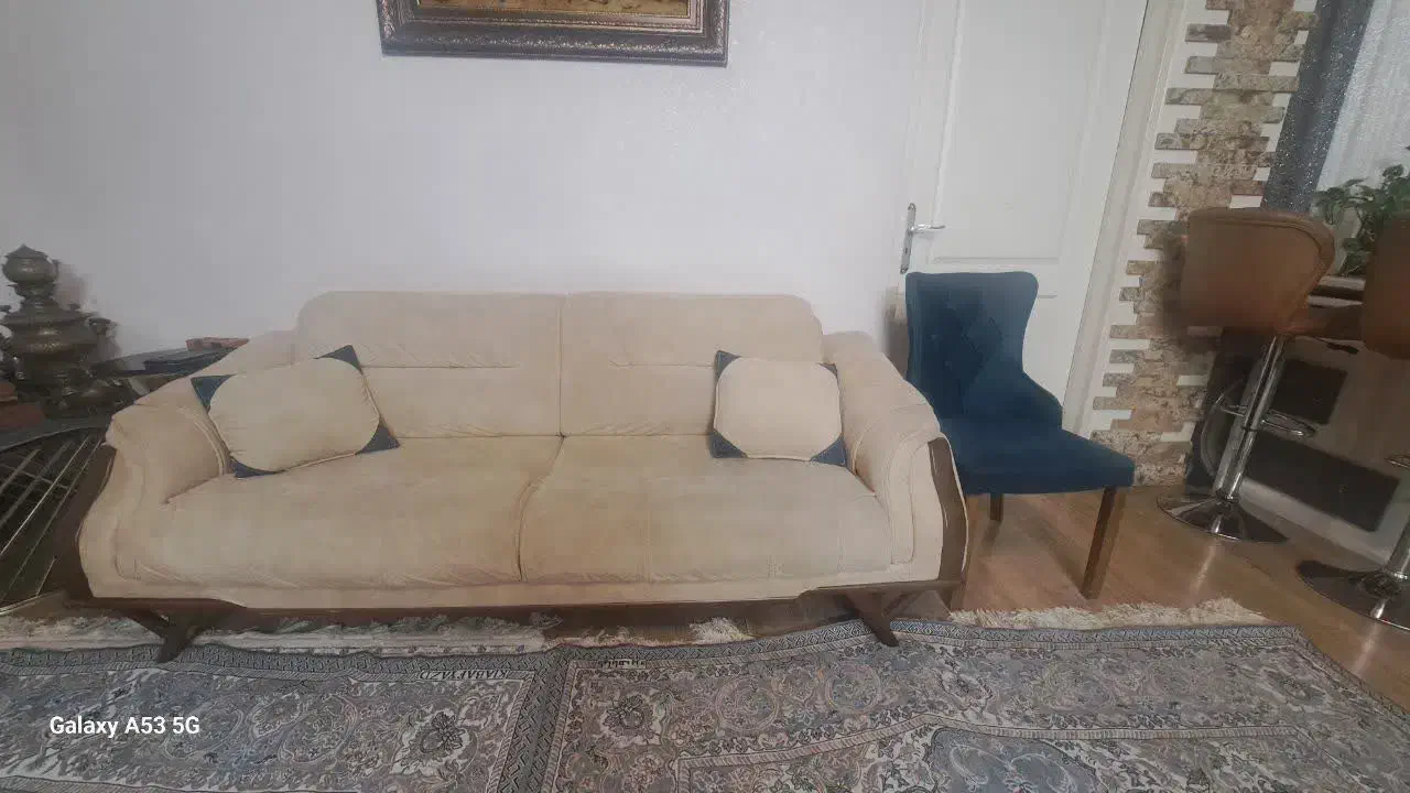 فروش مبل ۸ نفره تخت خواب شو بهمراه یک صندلی میزبان|مبلمان خانگی و میز عسلی|تهران, شهرک فرهنگیان|دیوار