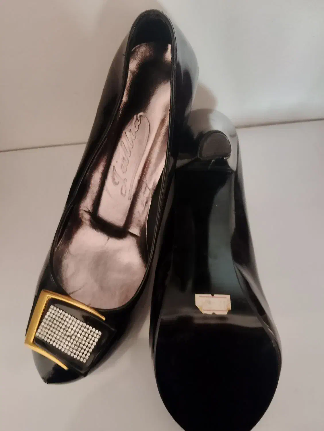 کفش مجلسی|کیف، کفش، کمربند|سقز, |دیوار