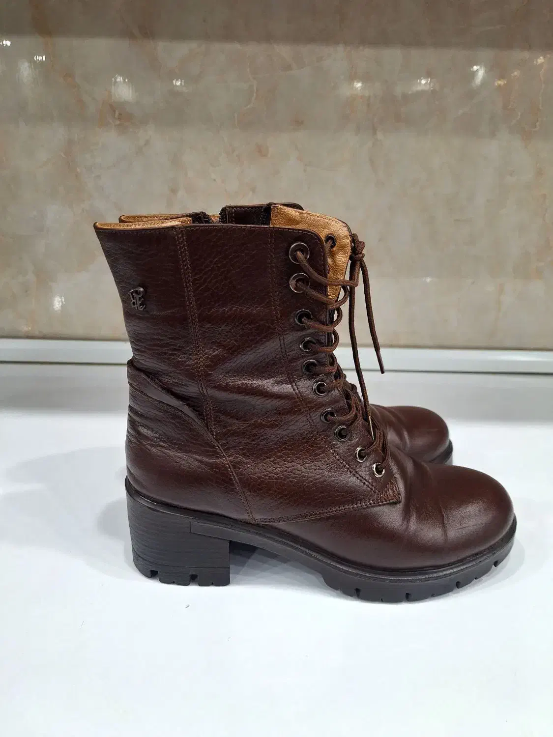 پوتین زنانه سایز ۳۸ چرم اصل|کیف، کفش، کمربند|رشت, پاستوریزه|دیوار