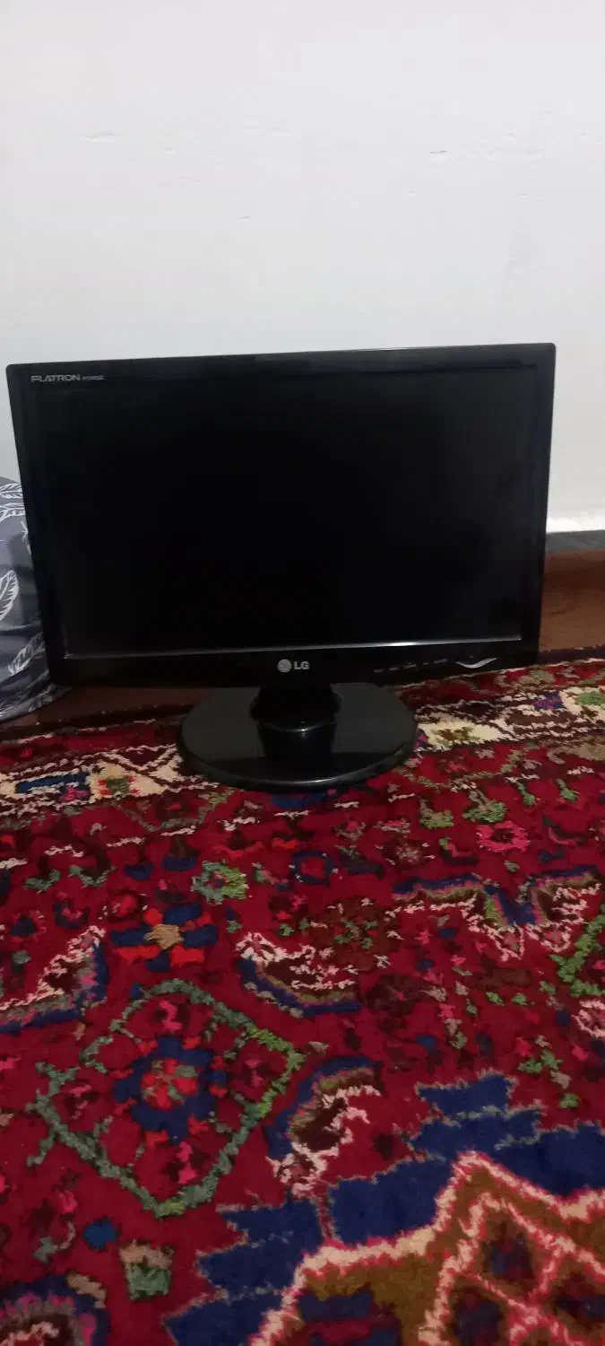 مانیتور الجی ۱۹ اینج|قطعات و لوازم جانبی رایانه|اسدآباد, |دیوار