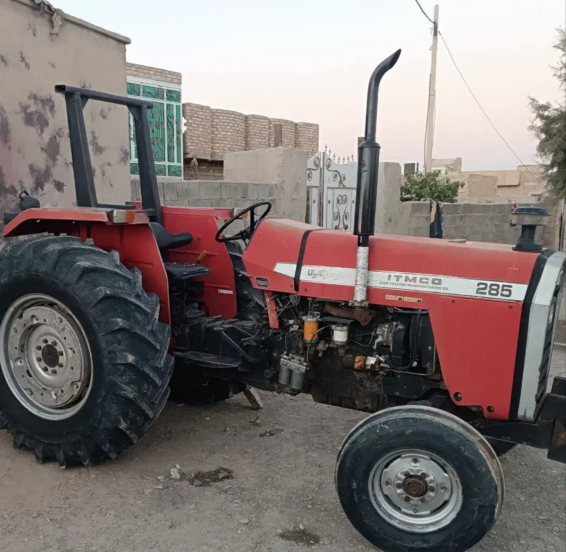 تراکتور فرگوسن|خودرو سنگین|هیرمند, |دیوار