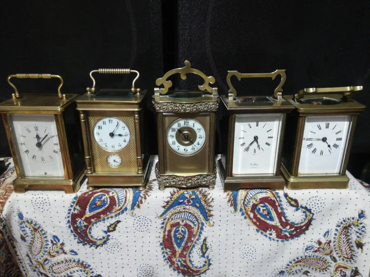 وسایل انتیک.|کلکسیون اشیاء عتیقه|سنندج, |دیوار