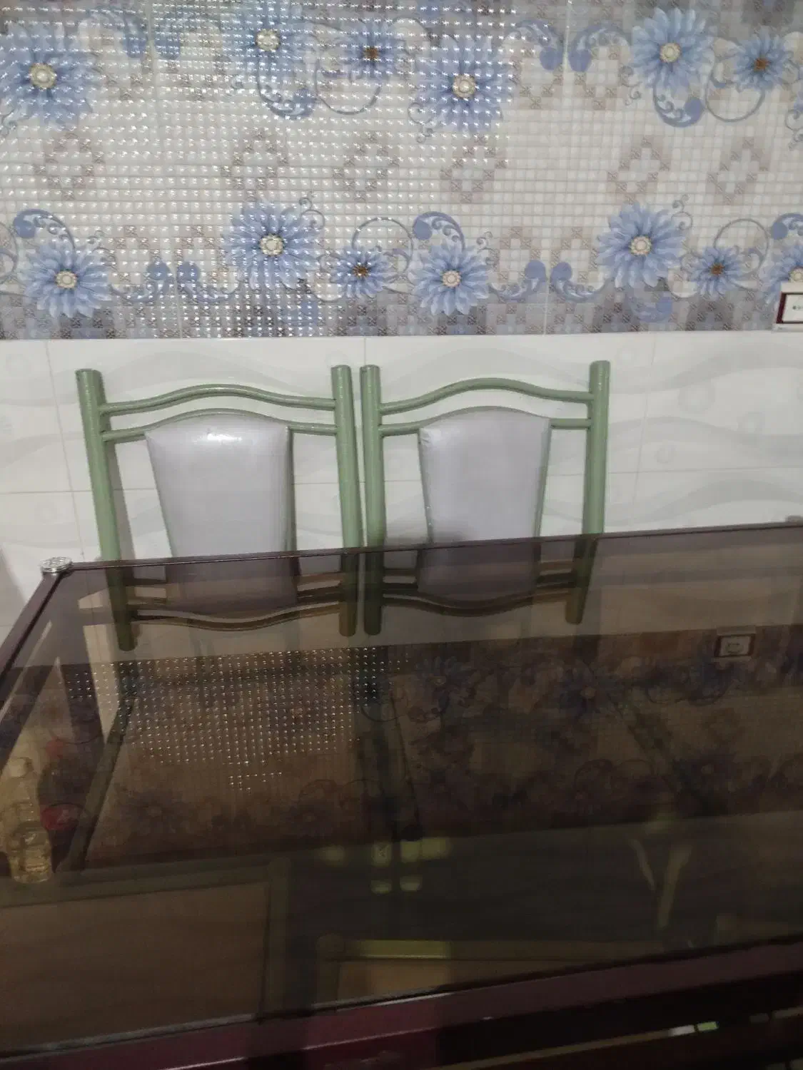 میز و صندلی غذاخوری|میز و صندلی غذاخوری|الشتر, |دیوار