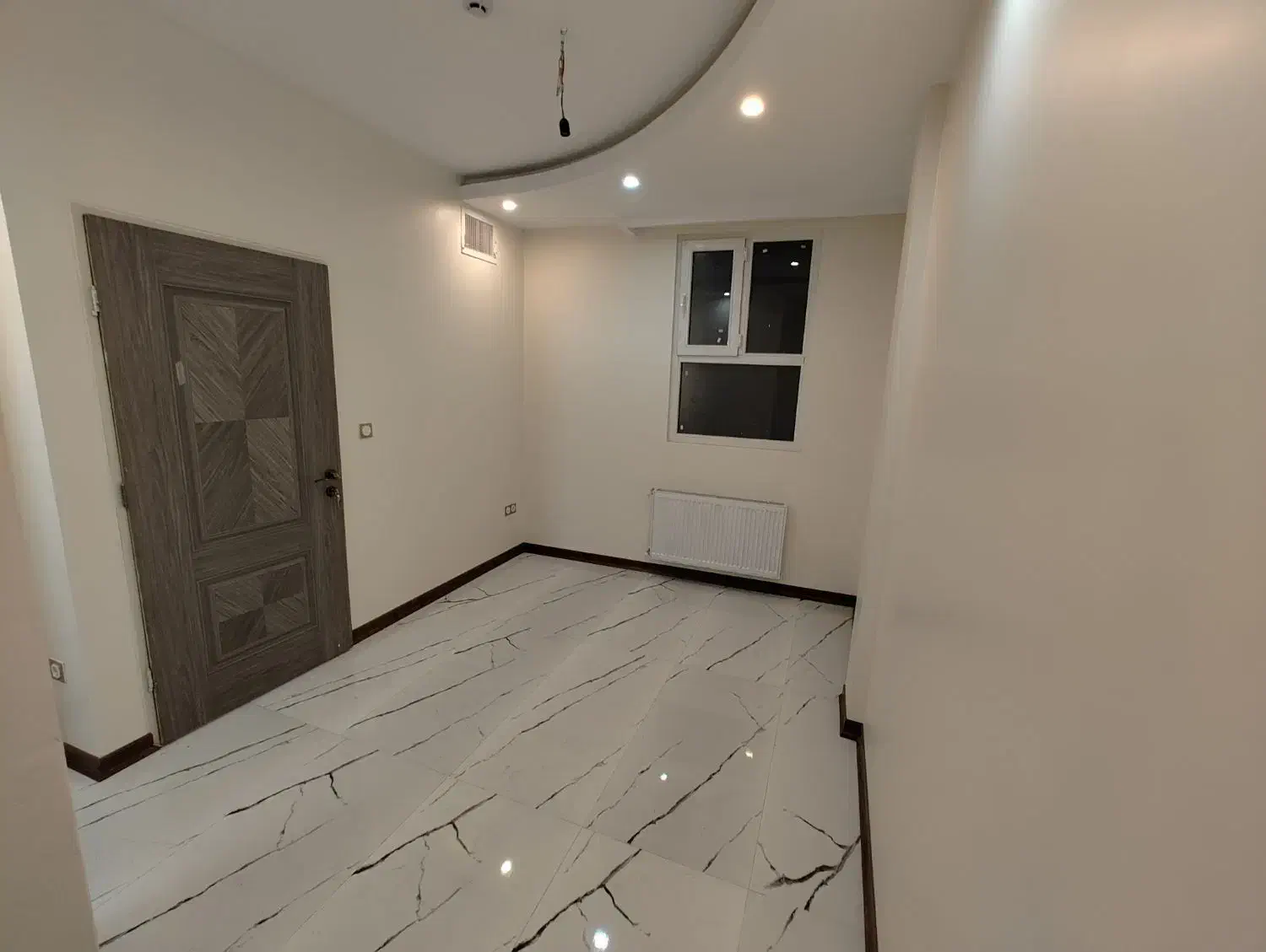 100متری/دو خواب/کلید نخورده