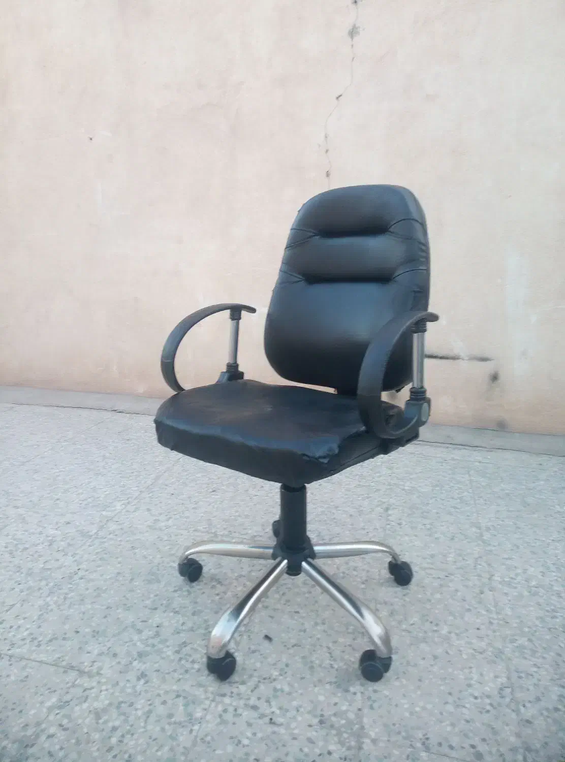 صندلی|صندلی و نیمکت|یزد, |دیوار