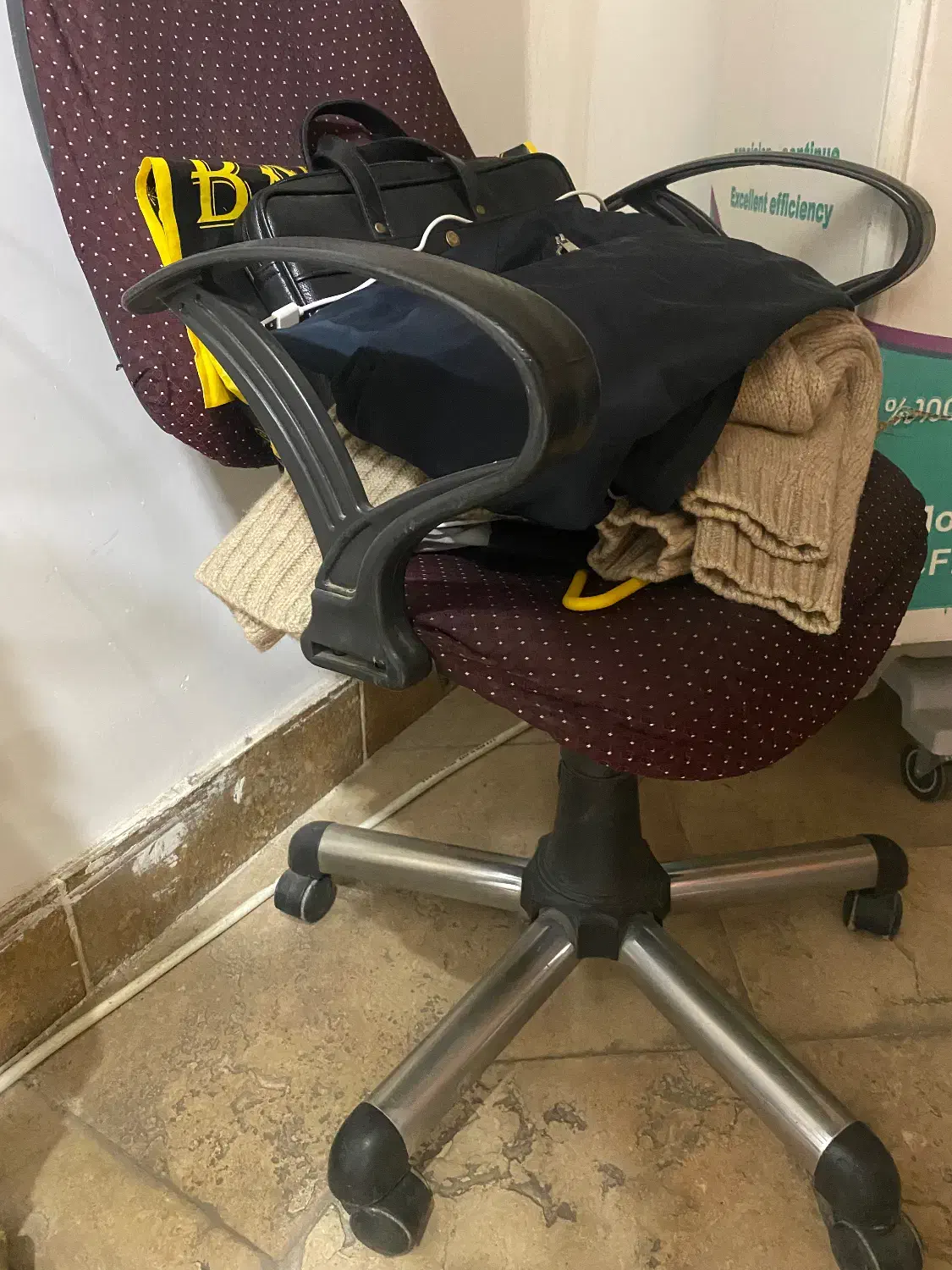 صندلی|صندلی و نیمکت|ازنا, |دیوار