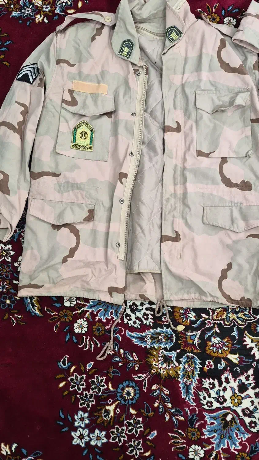 لباس کار|لباس|قروه, |دیوار