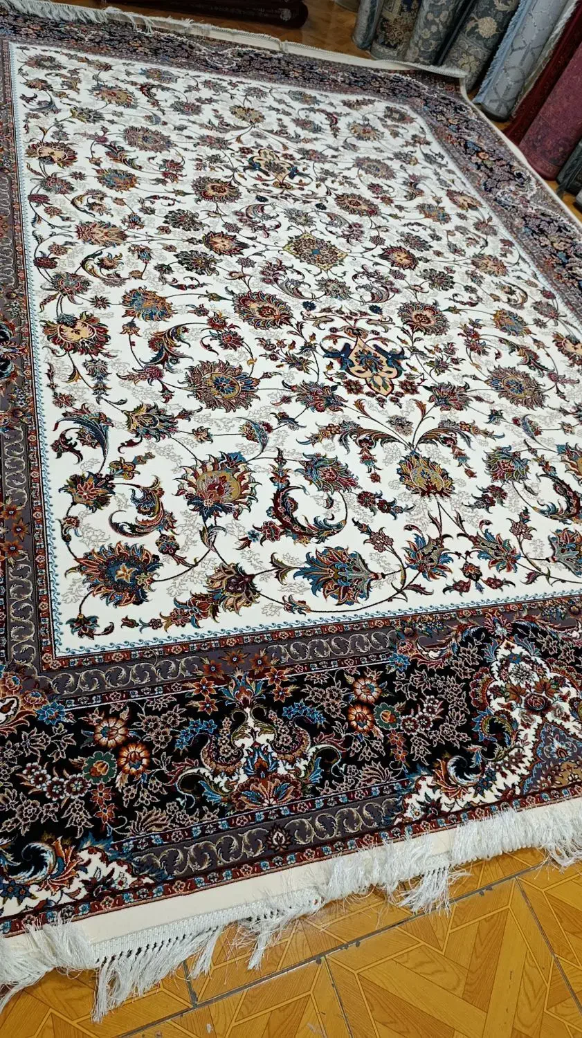 فرش ۱۲ متری ۷۰۰ شانه اصلی|فرش|مشکیندشت, |دیوار