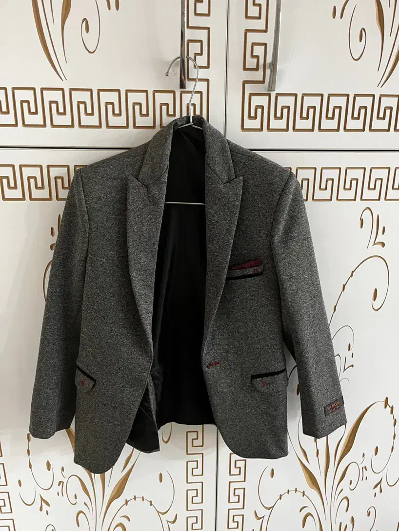 یک عدد کت بچه گانه|لباس|زاهدان, |دیوار