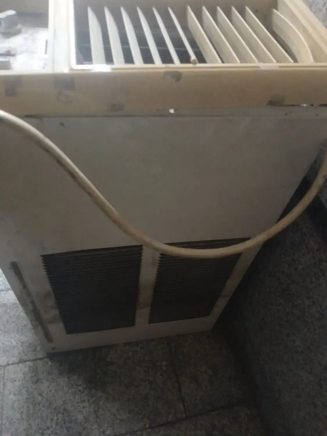 کولر ۲۴۰۰۰|کولر گازی و فنکوئل|کرج, برغان|دیوار