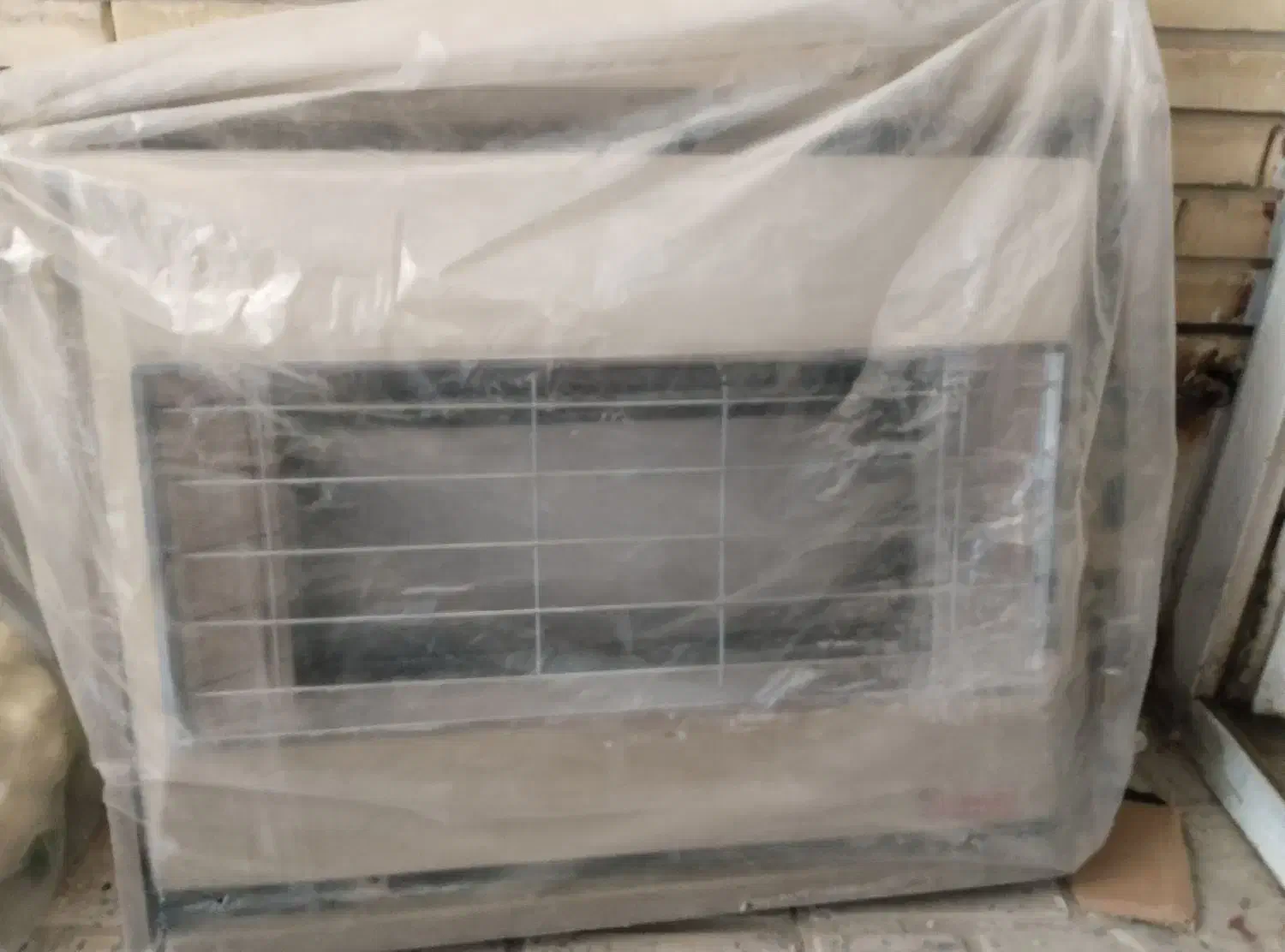 بخاری گازی دیواری انیورسال|بخاری، هیتر، شومینه|فولادشهر, فولادشهر|دیوار