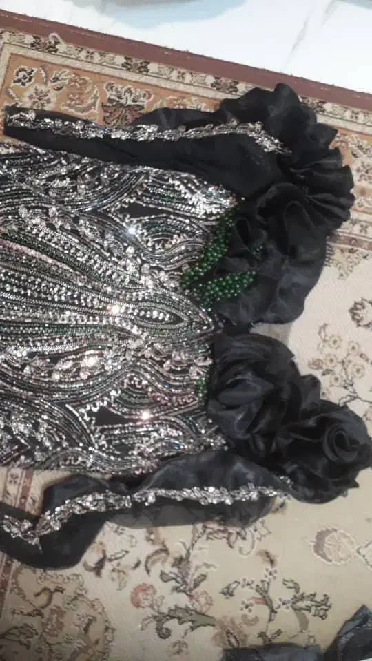 لباس گن دوزی شده|لباس|اردبیل, |دیوار