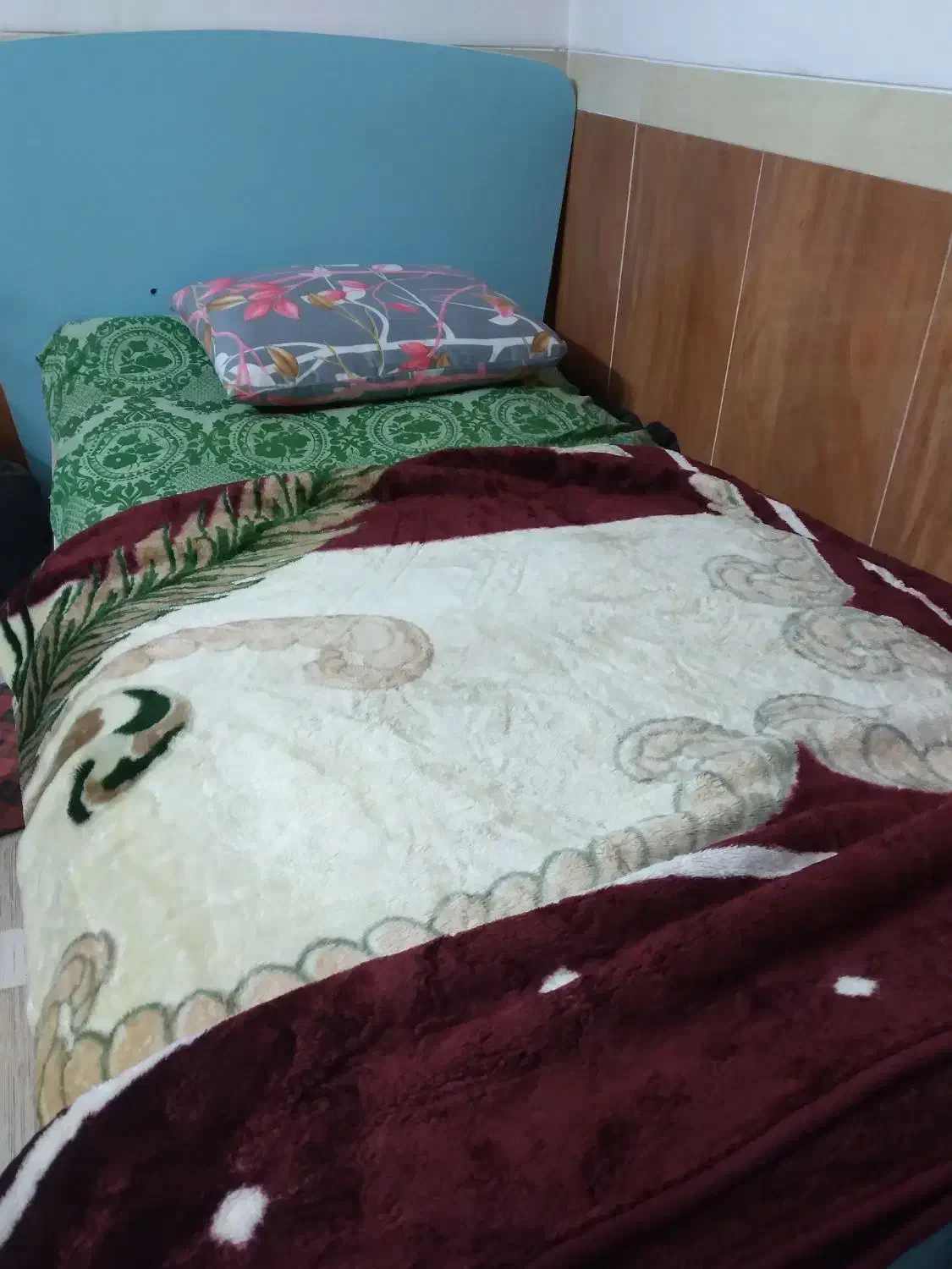 تخت خواب|تخت و سرویس خواب|یزد, |دیوار