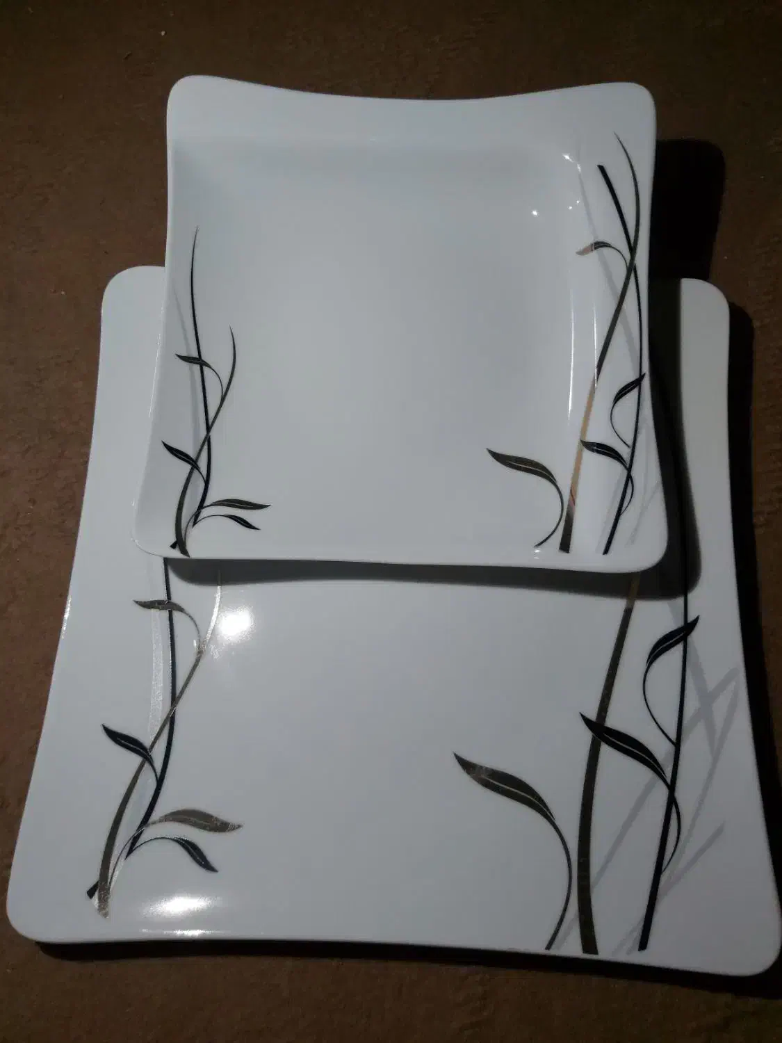 توس چینی ۸۶ پارچه|ظروف سرو و پذیرایی|سیرجان, |دیوار