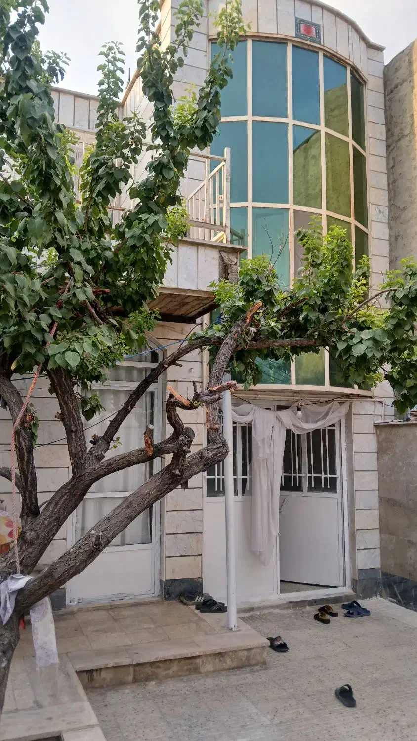 منزل مسکونی ۲طبقه|فروش خانه و ویلا|تفرش, |دیوار