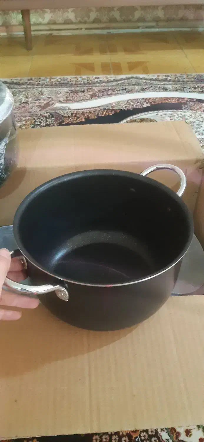 قابلمه نو|ظروف پخت‌وپز|اردبیل, |دیوار