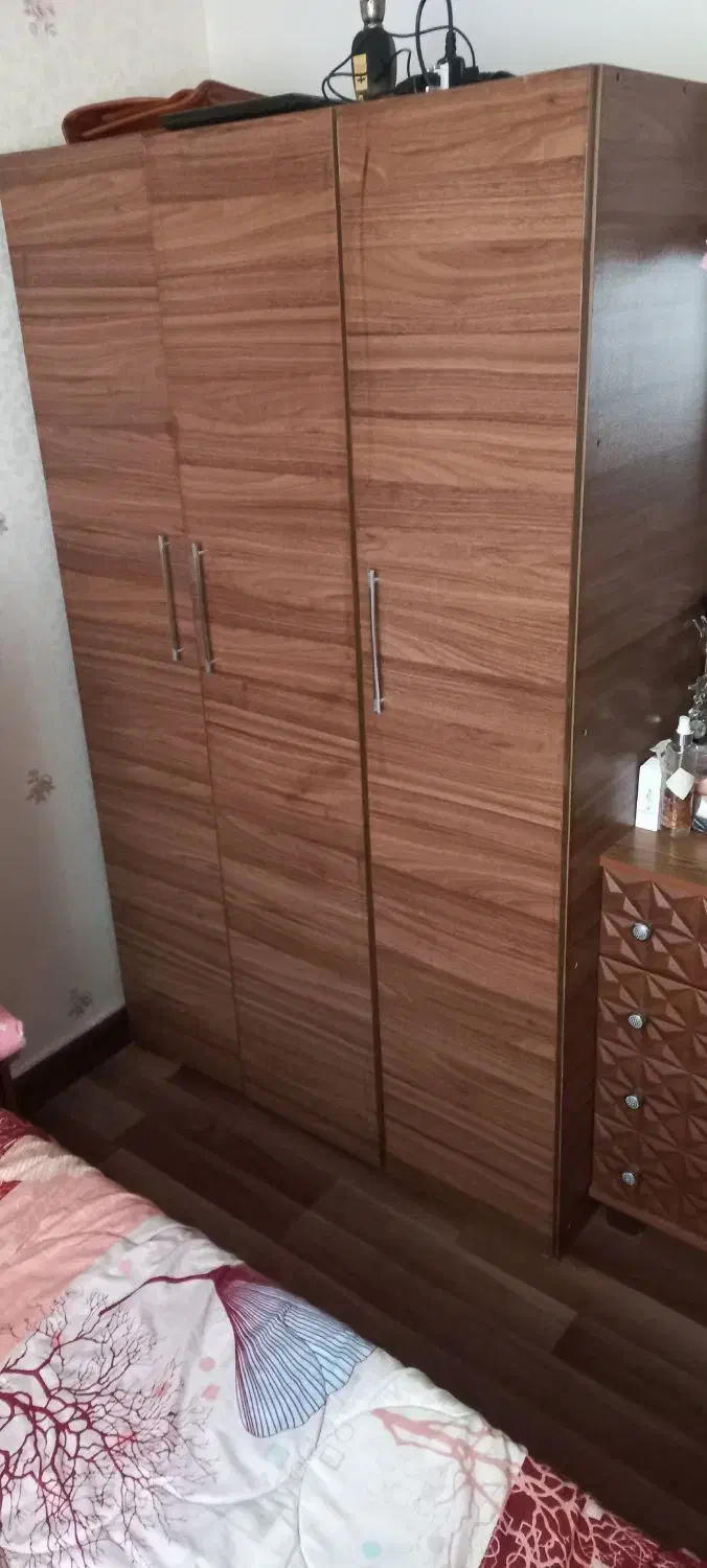 فروش سرویس خواب و کمد و تشک دو نفره|تخت و سرویس خواب|رشت, شالکو|دیوار