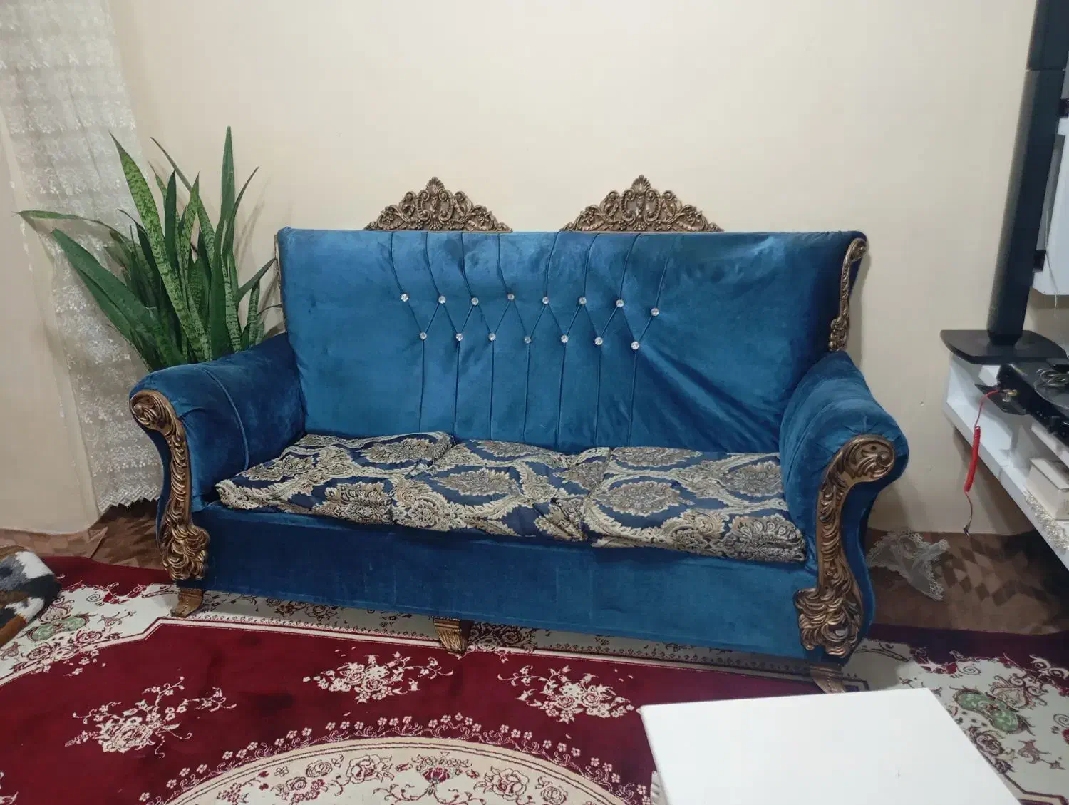 مبل|مبلمان خانگی و میز عسلی|بناب, |دیوار