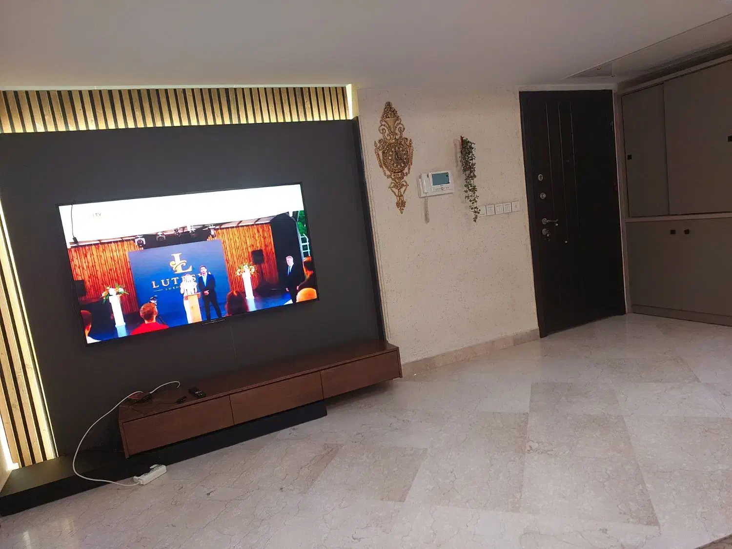 فروش میز تلویزیون|میز تلویزیون|تهران, جنتآباد مرکزی|دیوار