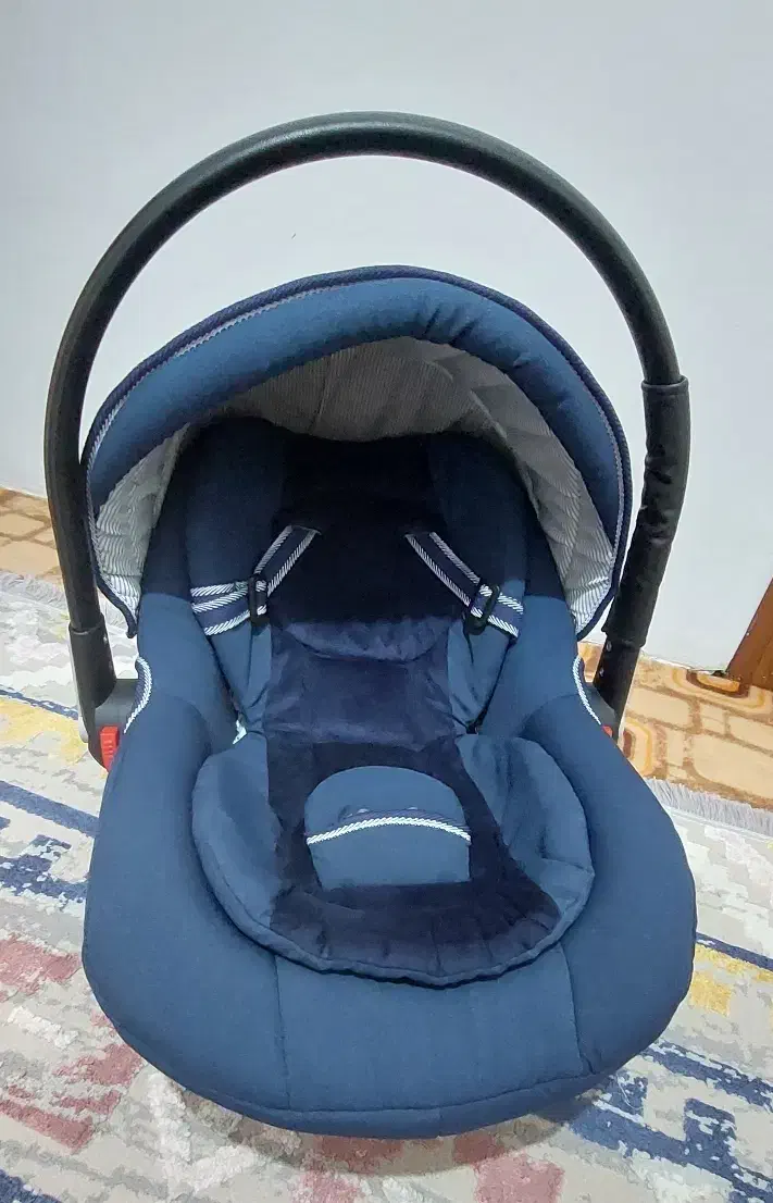 کریر|تخت و صندلی بچه|مشهد, شفا|دیوار