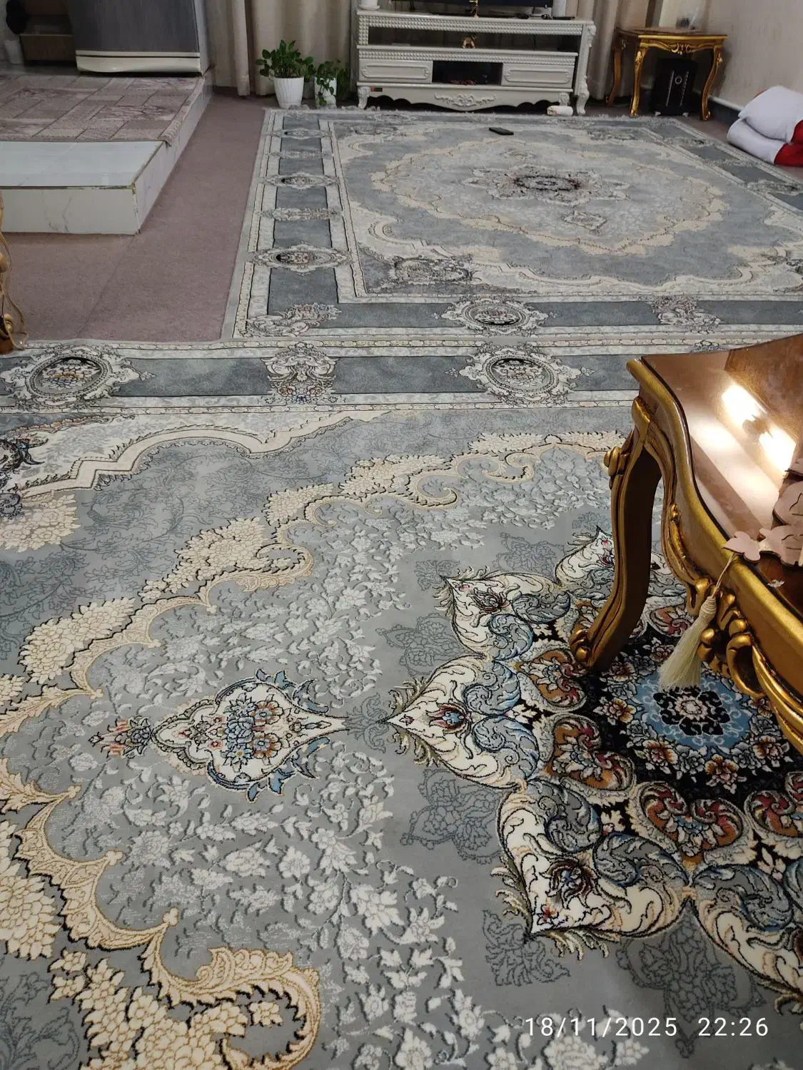 فرش 700شانه نه متری قیمت هردو فرش 25میایون|فرش|ساوه, |دیوار