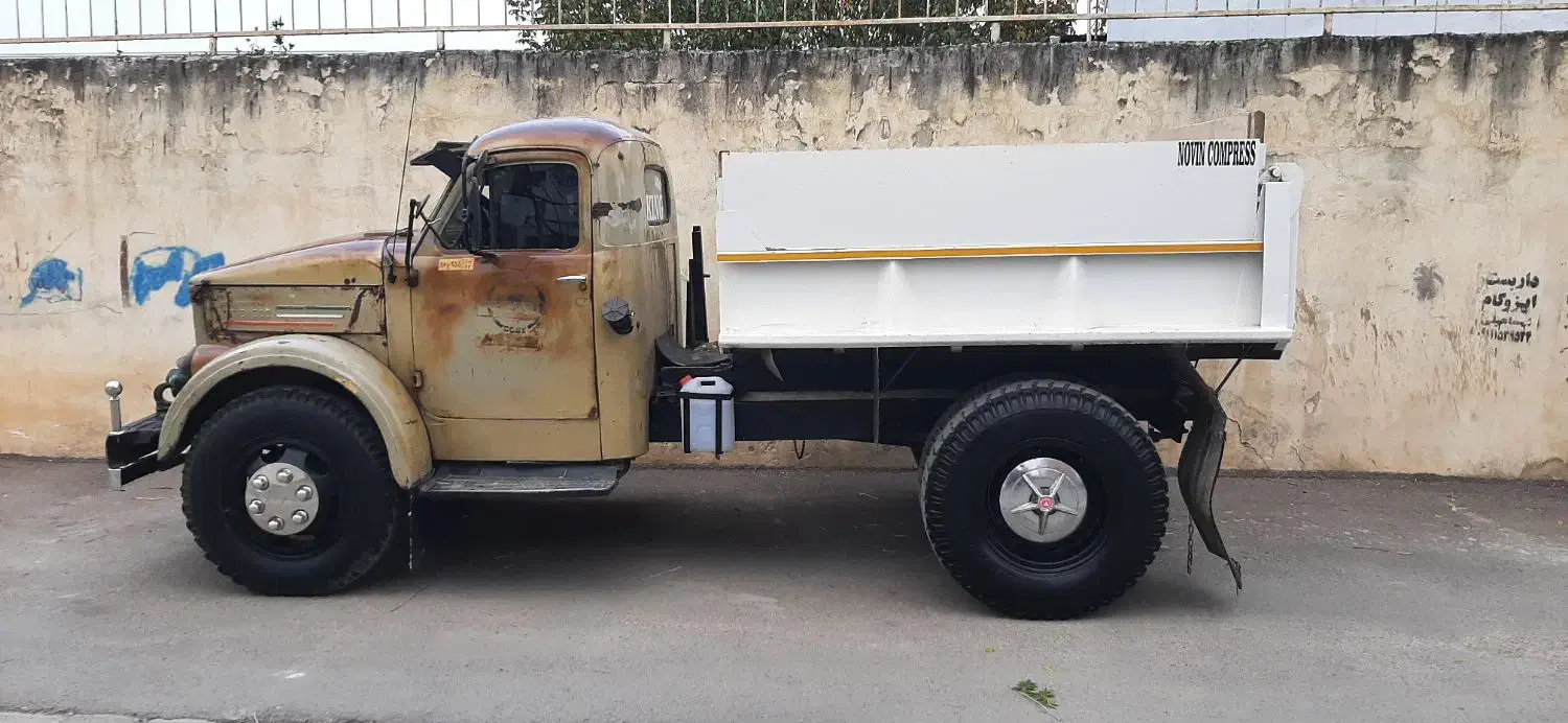 فوردگاز روسی بنزینی مدل ۱۹۷۶|خودرو سنگین|ساری, |دیوار