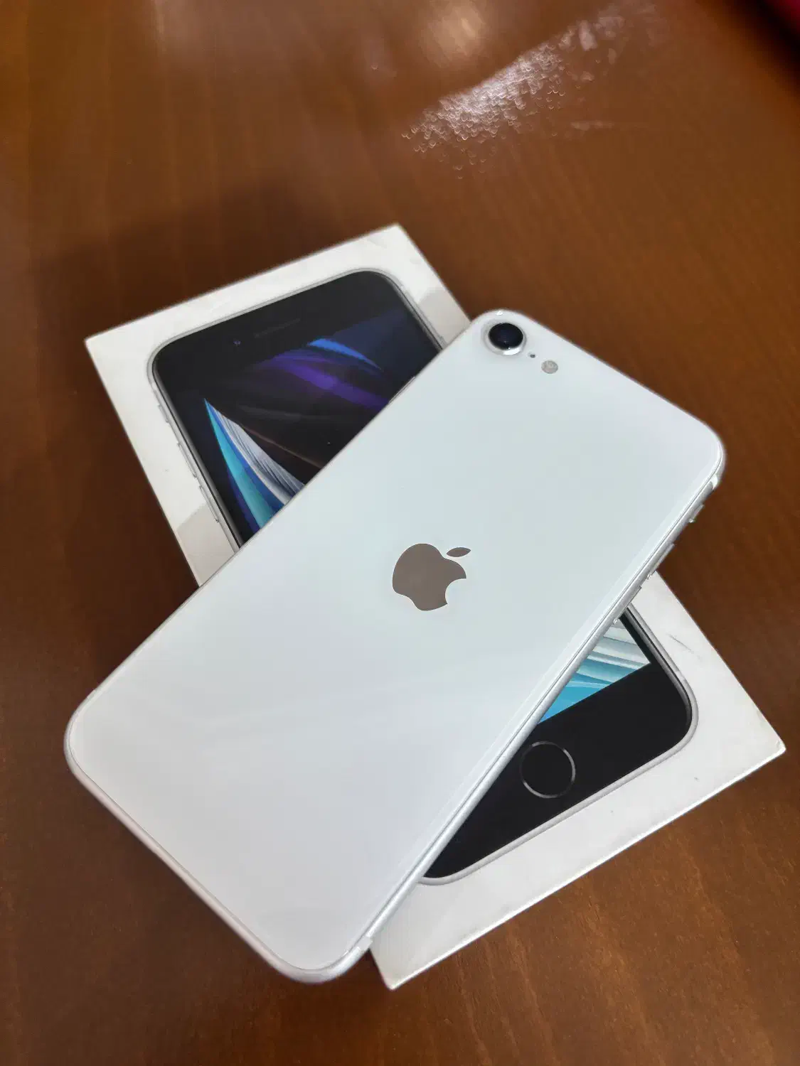 آیفون SE2020|موبایل|کرج, چهارصد دستگاه|دیوار