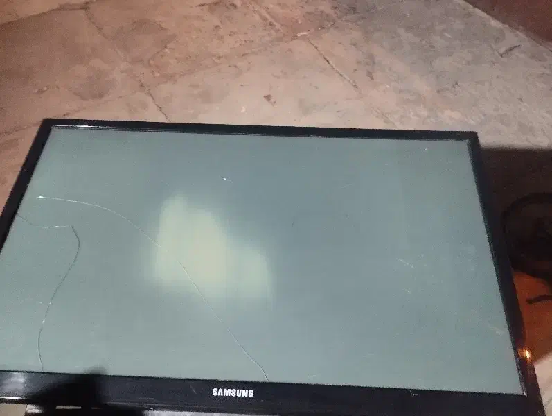 تلویزیون 43سامسونگ|تلویزیون و پروژکتور|زاهدان, |دیوار