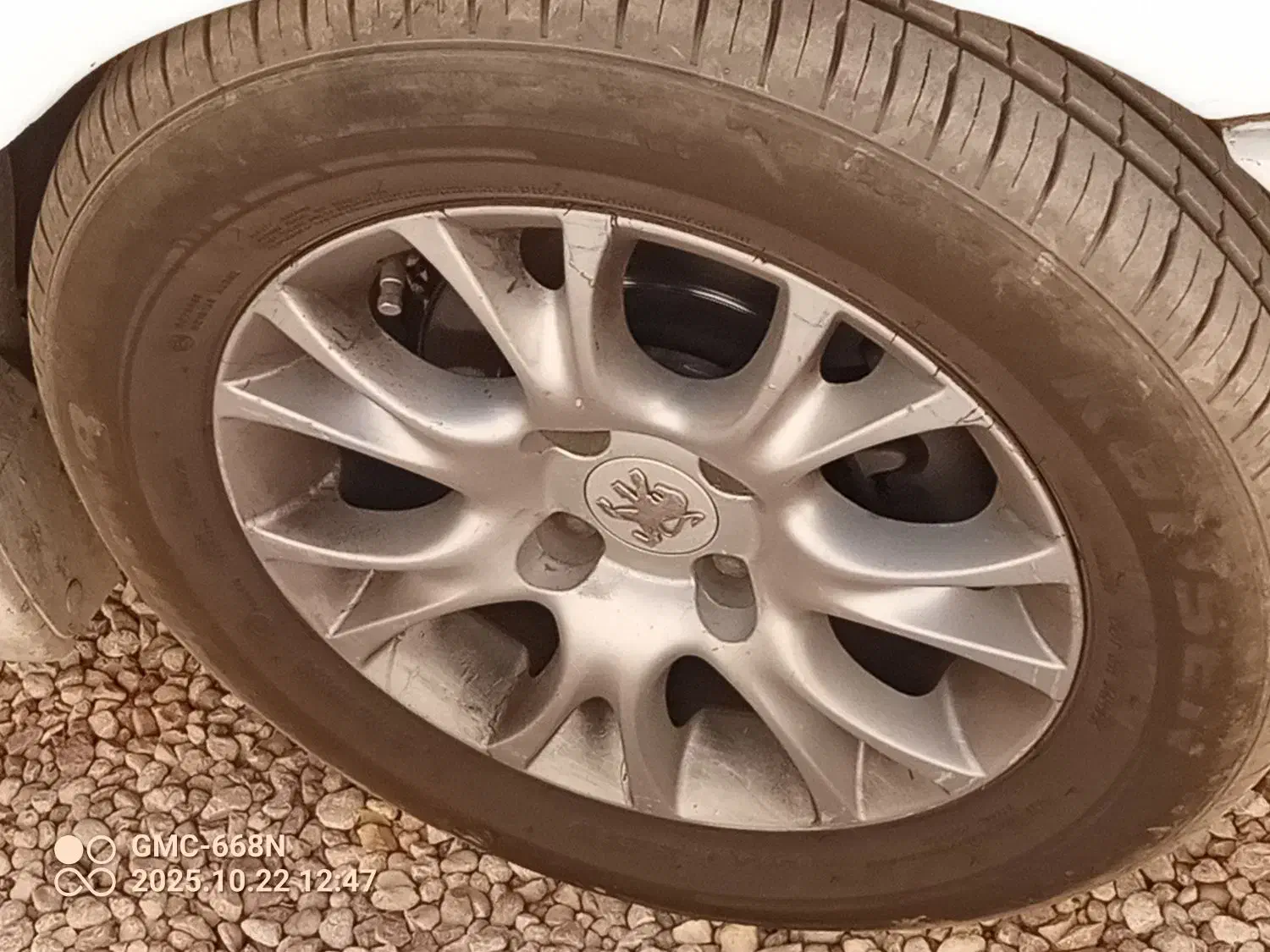 رینگ اسپرت شاخ گوزنی لاستیک خارجی 15|قطعات یدکی و لوازم جانبی|شیراز, قلات|دیوار