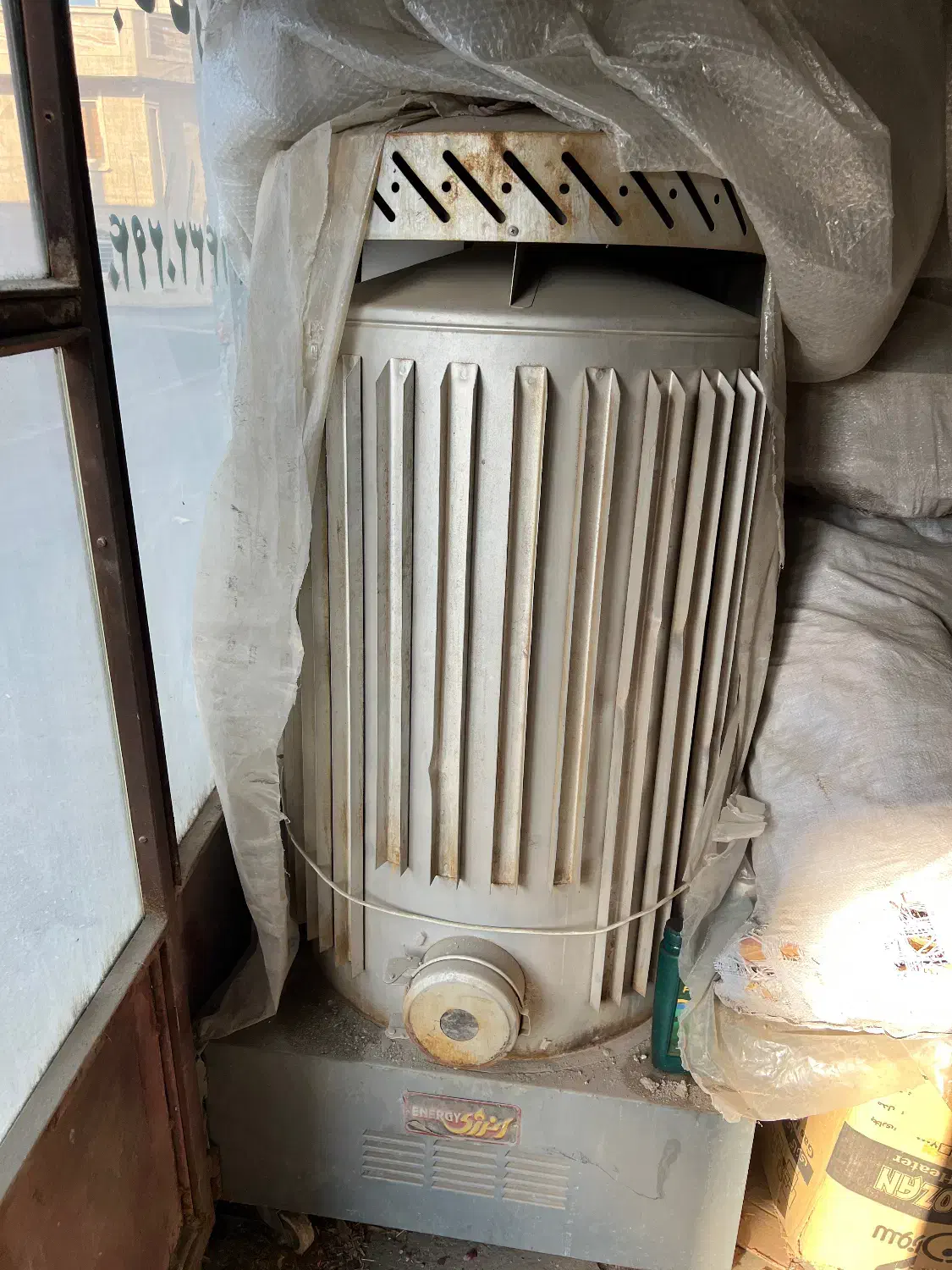 بخاری هیتر نفتی|بخاری، هیتر، شومینه|بناب, |دیوار