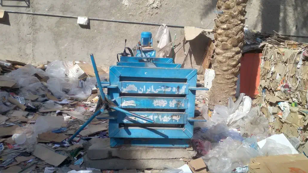 دستگاه پرس کارتن سالم کم کار|ماشینآلات صنعتی|سراوان, |دیوار