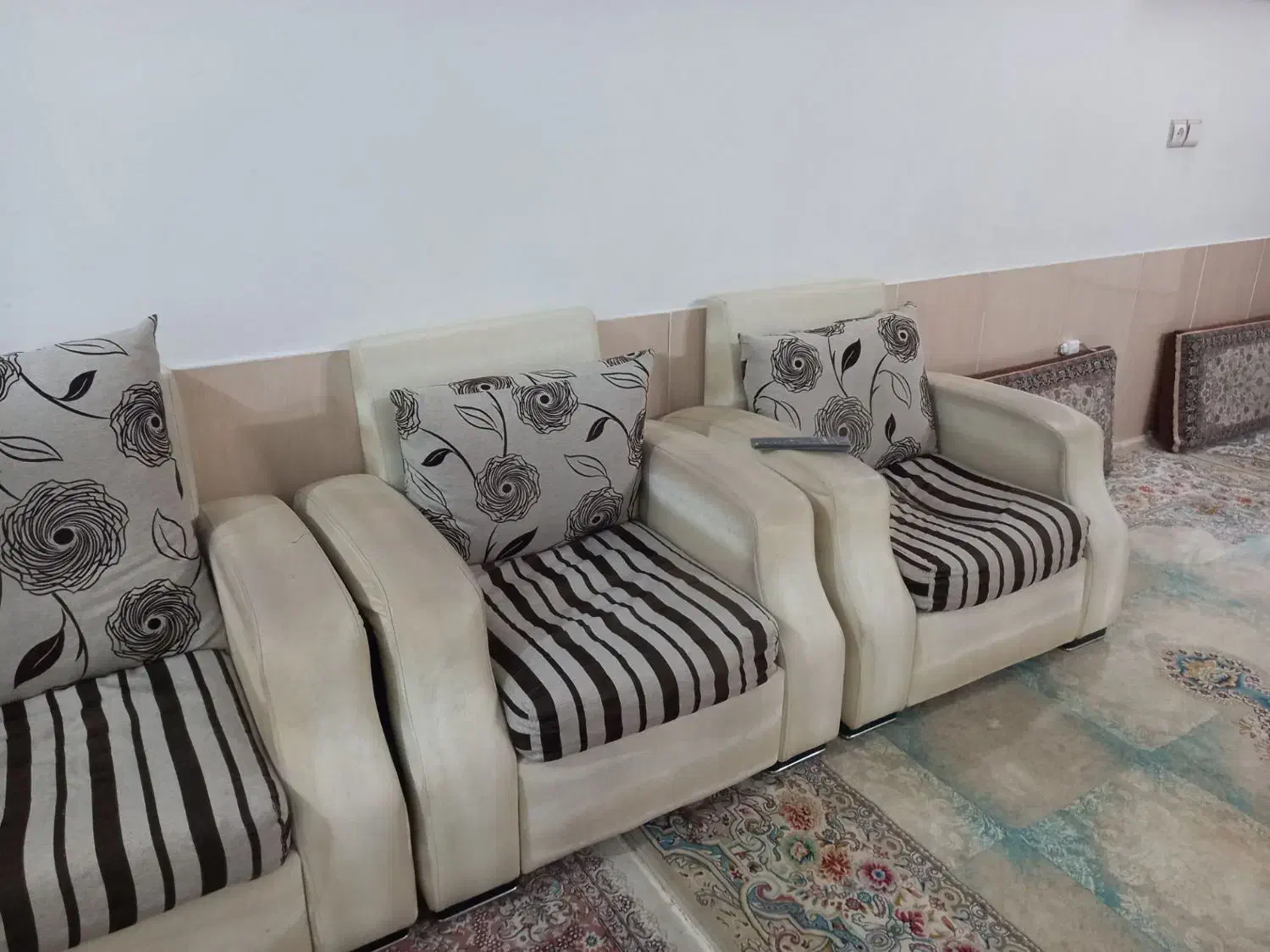 مبل|مبلمان خانگی و میز عسلی|مشهد, شهرک بهارستان|دیوار